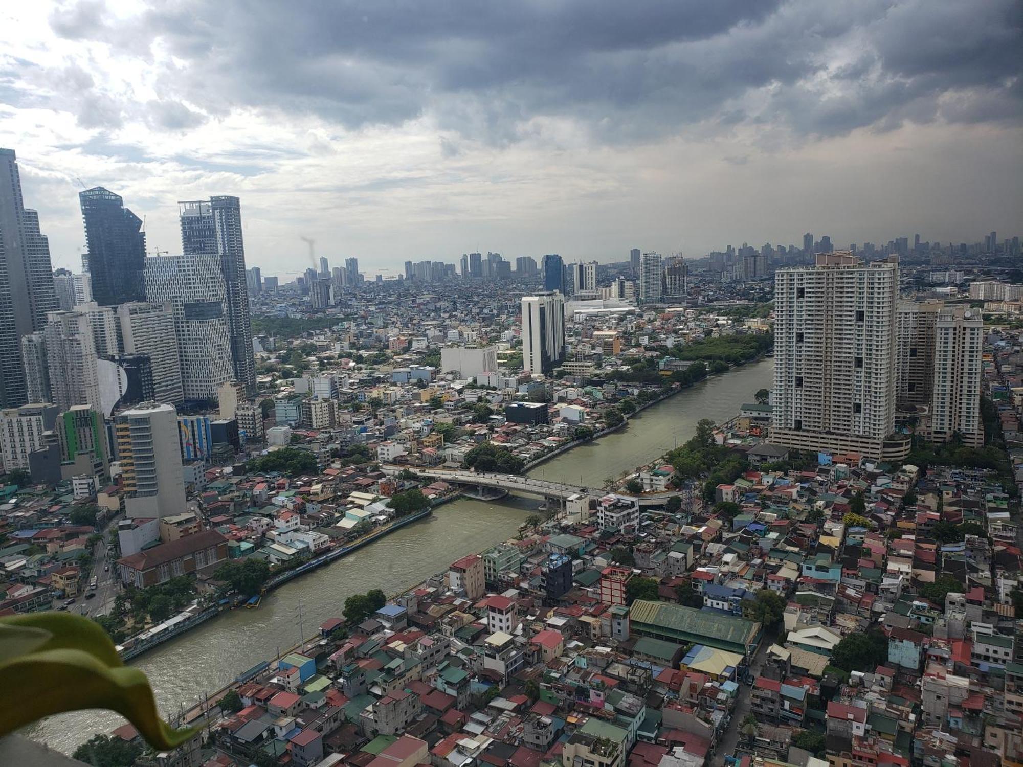 Sutherland Tower Acqua Private Residences Mandaluyong Room photo